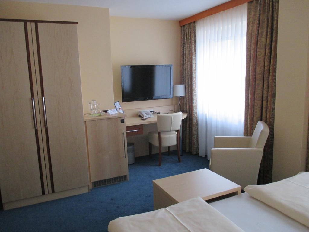 Hotel Apollo Garni Ρέγκενσμπουργκ Εξωτερικό φωτογραφία