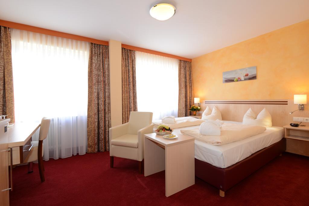 Hotel Apollo Garni Ρέγκενσμπουργκ Εξωτερικό φωτογραφία