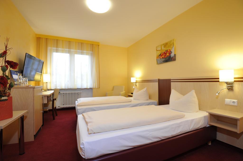 Hotel Apollo Garni Ρέγκενσμπουργκ Εξωτερικό φωτογραφία
